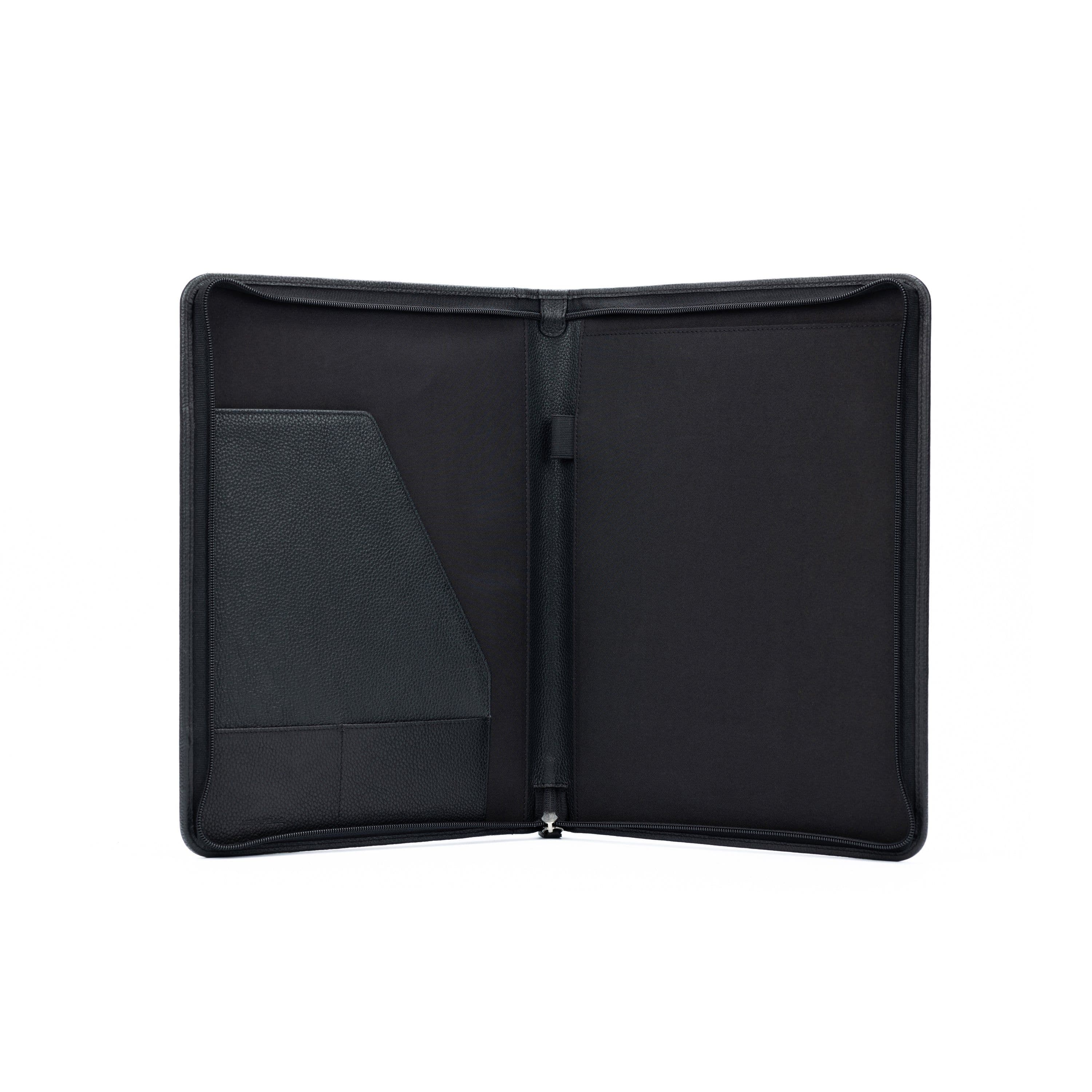 image-K0002AB | Portablocco in formato A4 in Vera Pelle pieno fiore, grana dollaro - Colore Nero - Dimensioni: cm 24 x 32 x 2 - Confezione: Sacchetto Tnt