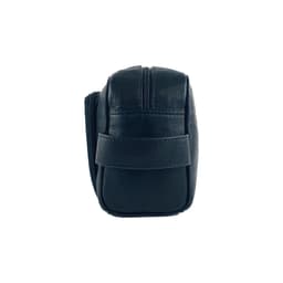 image-K0025AB | Beauty Case con maniglia laterale in Vera Pelle pieno fiore con leggera grana – Colore Nero. Chiusura con lampo, Dimensioni: cm 25 x 16 x 12. Confezione: Sacchetto Tnt