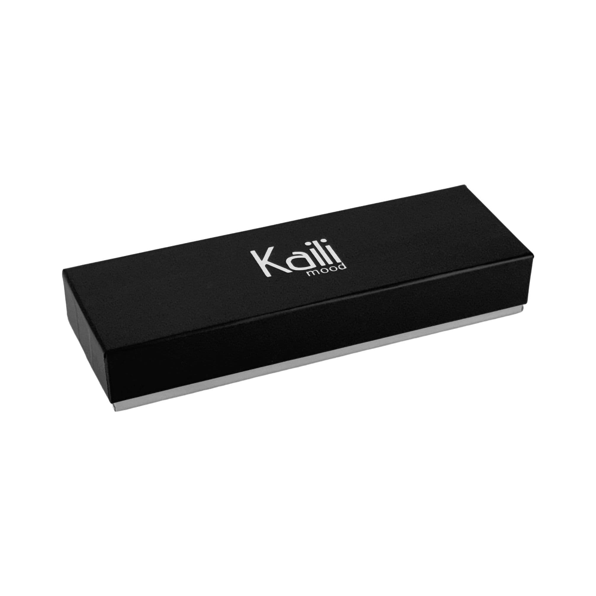 image-K0028AB | Custodia per Penne in Vera Pelle pieno fiore, grana dollaro - Colore Nero con bordi Rossi - Dimensioni: cm 4,5 x 16,5 x 1 - Confezione: Scatola regalo fondo/coperchio