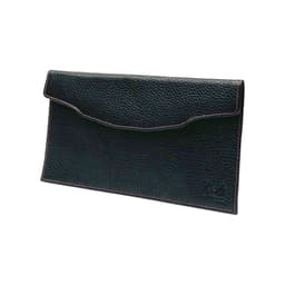 image-K0034AB | Busta Piatta in Vera Pelle pieno fiore, grana dollaro - Colore Nero. Pattina di chiusura con bottone automatico. Dimensioni: cm 22,5 x 12,5 x 0,5 - Confezione: Sacchetto Tnt