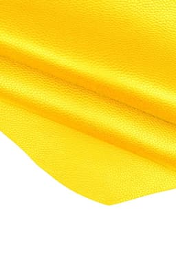 image-K0038RB | Segnalibro Cuore Made in Italy in Vera Pelle pieno fiore, grana dollaro - Colore Giallo - Dimensioni: cm 6 x 5,5 x 0,5 - Confezione: Gift Box rigido fondo/coperchio
