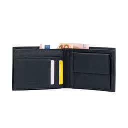 image-K10304AB | Portafogli Uomo in Vera Pelle pieno fiore, grana dollaro. Colore Nero. Tasca p/monete. Dimensioni da chiuso: cm 12,5 x 9,3 x 1. Confezione: Gift Box rigido fondo/coperchio