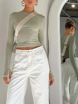 image-Fashion Women T-shirt Long Sleeve Crew Neck Solid Slim Fit Ladies Crop Top with Thumb Holes for Daily Streetwear Summer Camis
