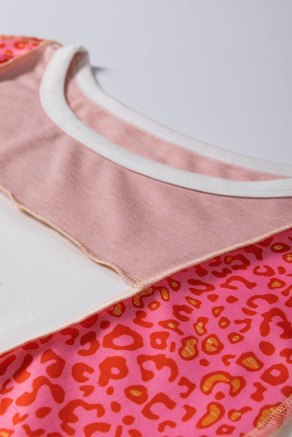 image-Peach Blossom Leopard Colorblock Patchwork Exposed Seam Top