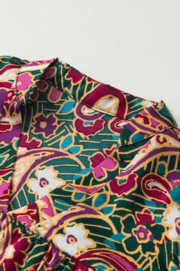 image-Green V Neck Short Bubble Sleeve Paisley Blouse