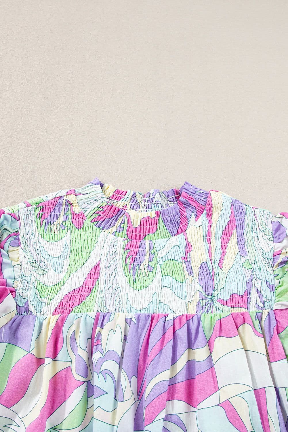 image-Green Abstract Print Bubble Sleeve Smock Detail Blouse