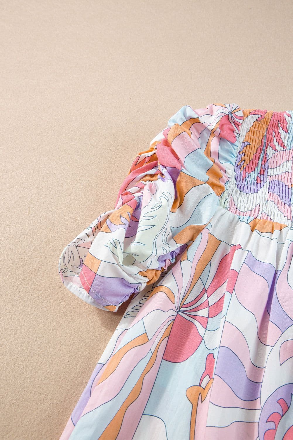 image-Green Abstract Print Bubble Sleeve Smock Detail Blouse