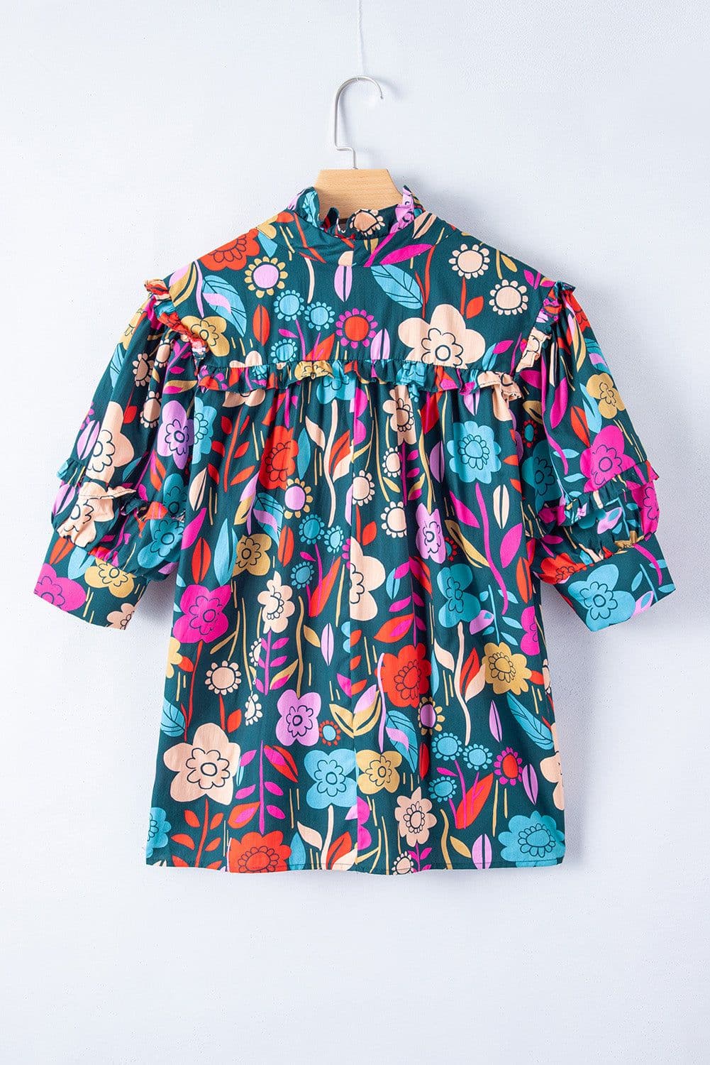 image-Green Floral Print Puff Sleeve Tied V Neck Blouse