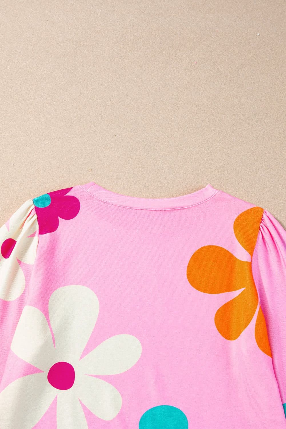 image-Apricot Cute Flower Print Bracelet Sleeve Top