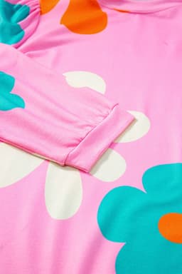 image-Apricot Cute Flower Print Bracelet Sleeve Top