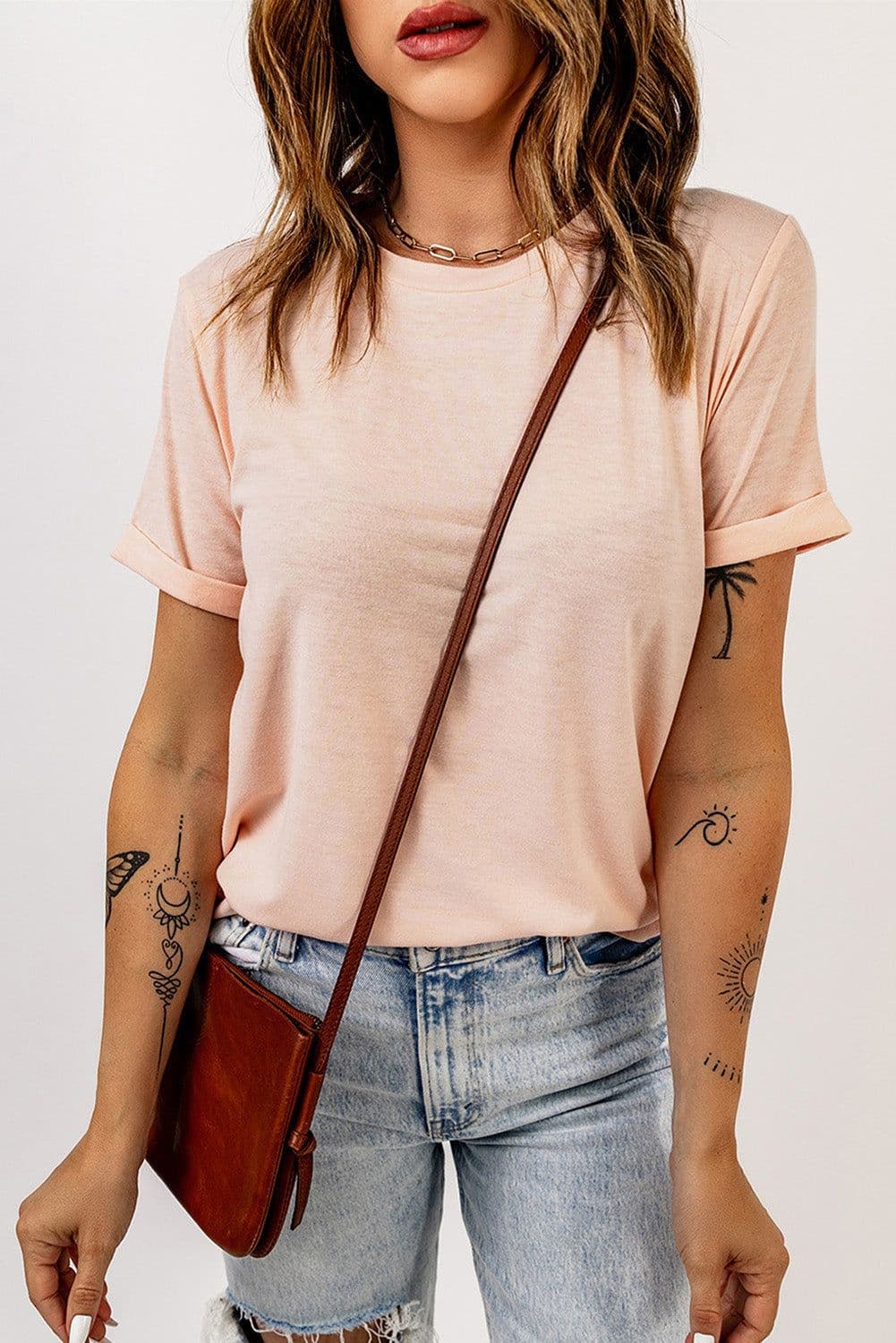image-White Solid Color Crew Neck Tee