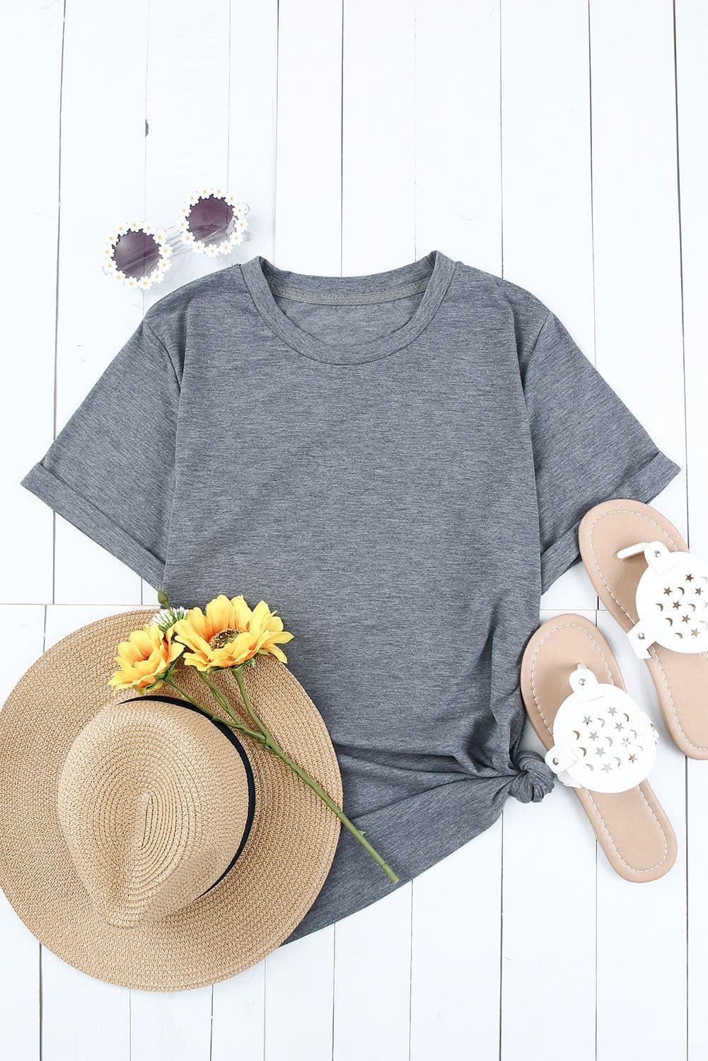 image-White Solid Color Crew Neck Tee