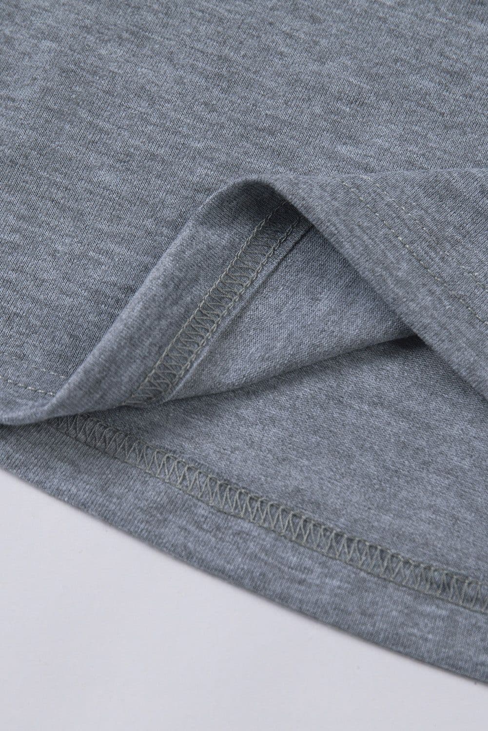image-White Solid Color Crew Neck Tee