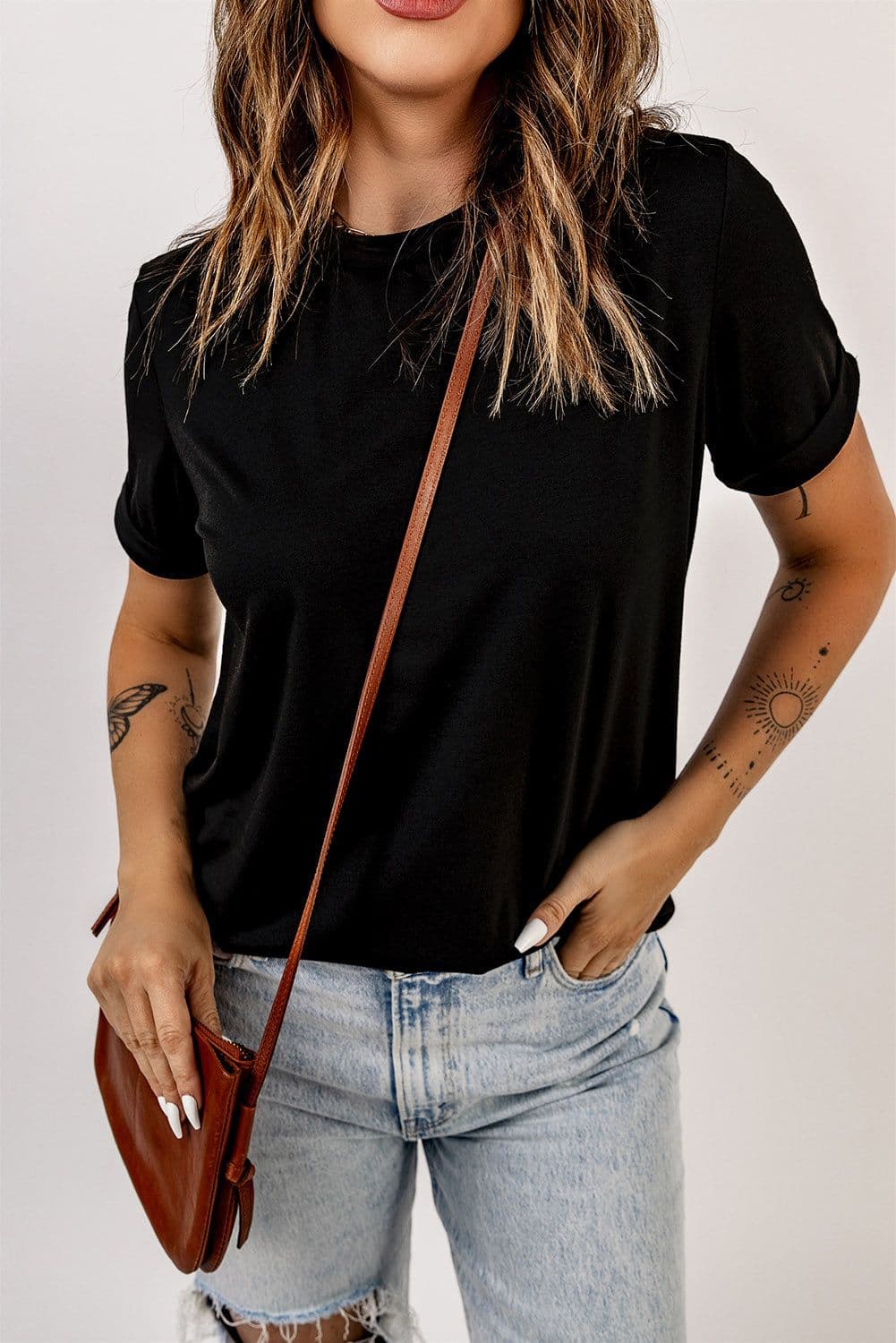 image-White Solid Color Crew Neck Tee