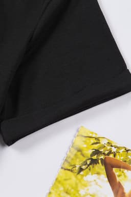 image-White Solid Color Crew Neck Tee