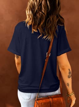 image-White Solid Color Crew Neck Tee