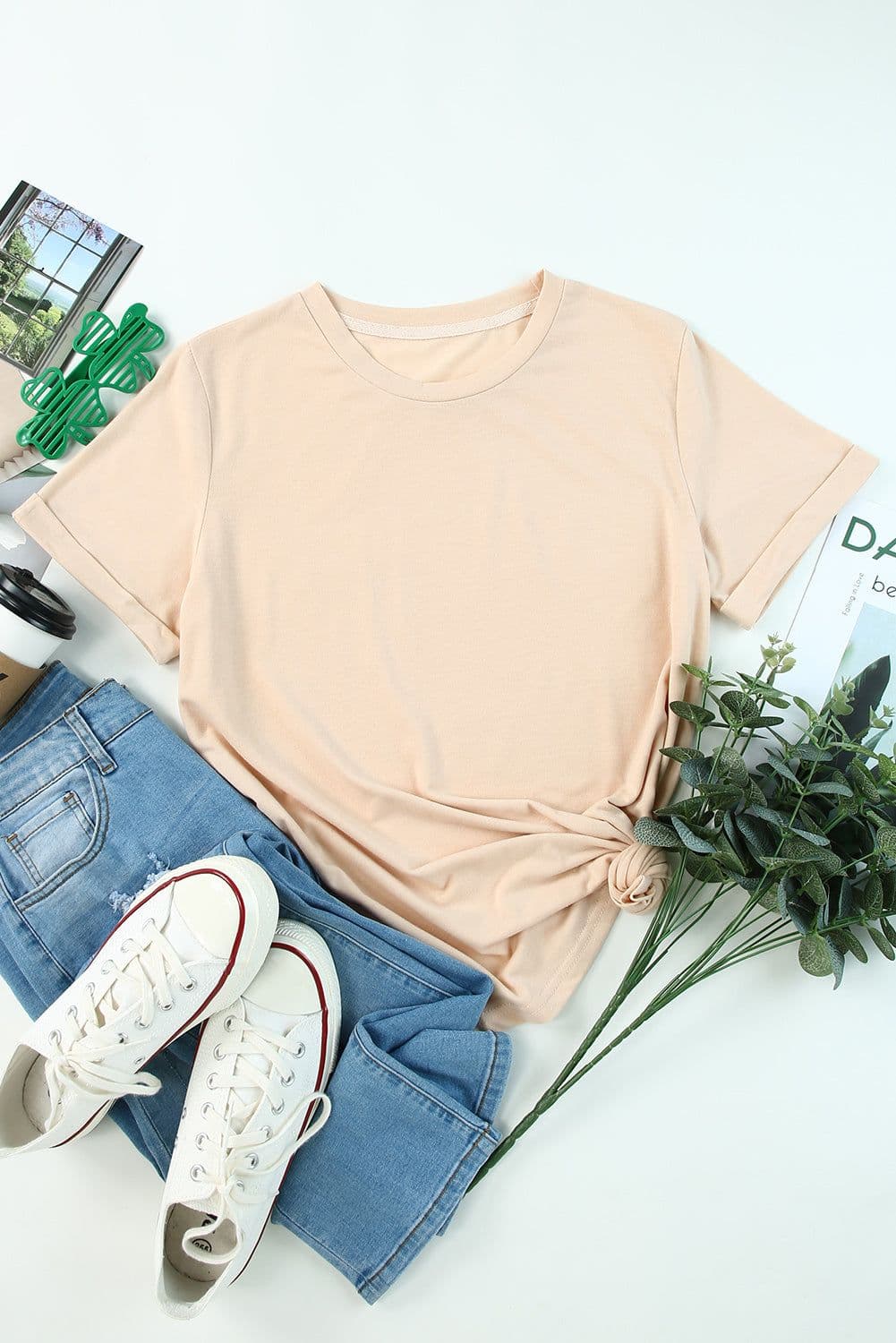 image-White Solid Color Crew Neck Tee