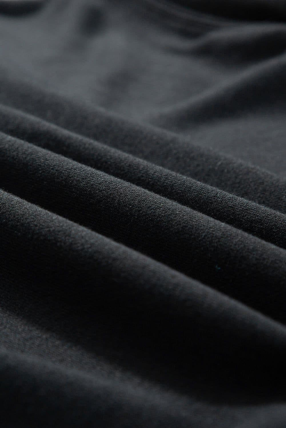 image-Black Solid Classic Crewneck Pullover Sweatshirt
