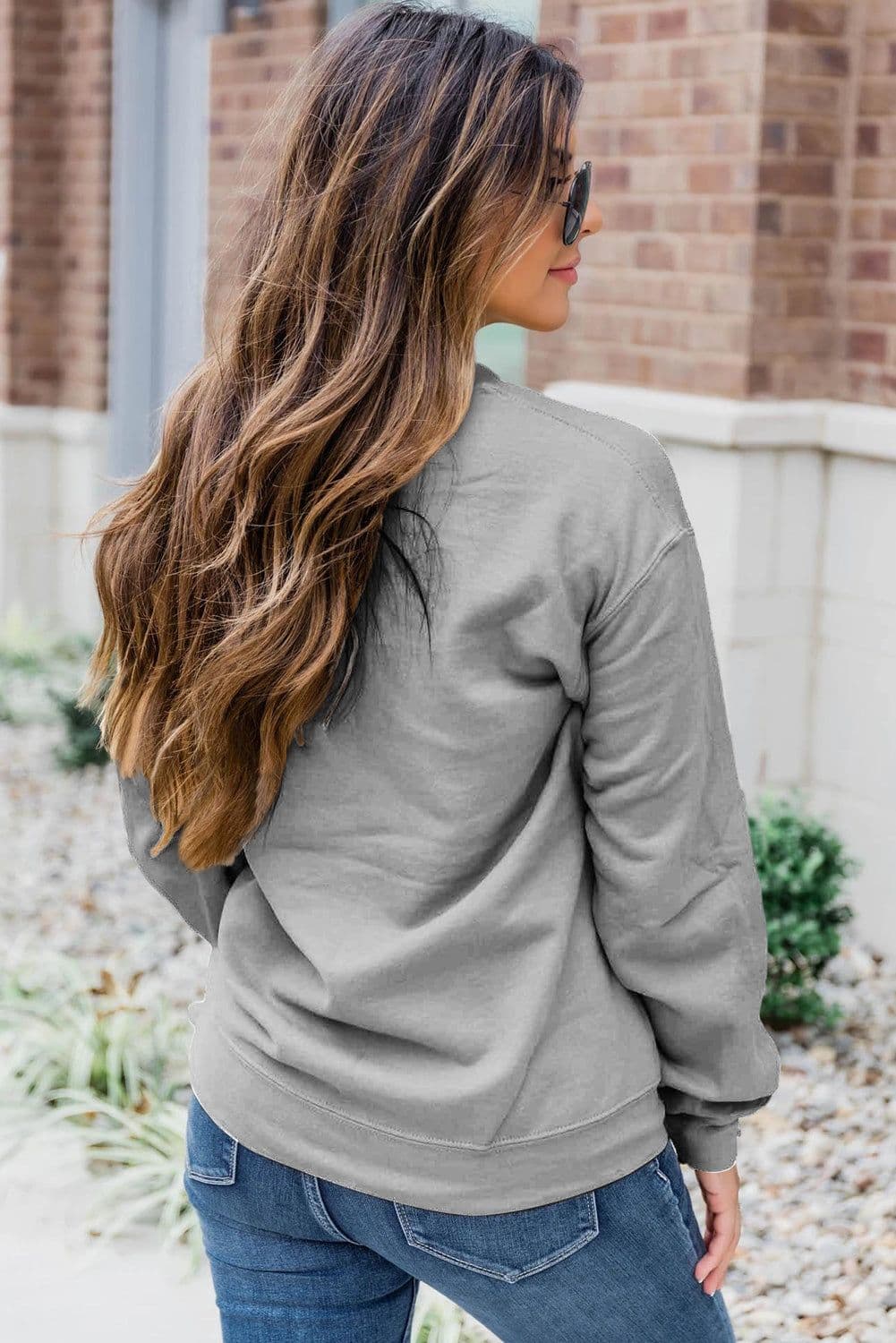 image-Black Solid Classic Crewneck Pullover Sweatshirt