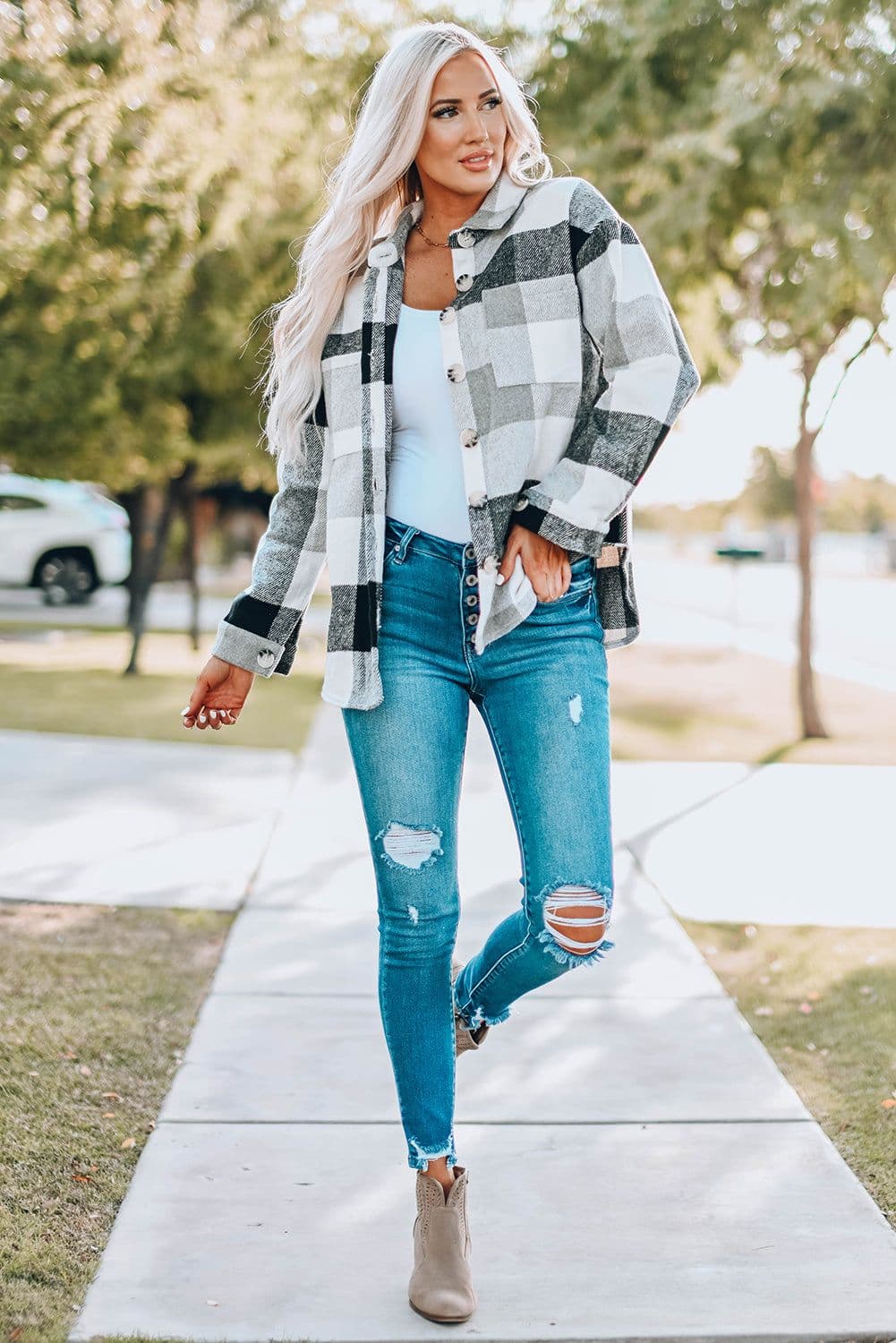 image-Plaid Color Block Buttoned Long Sleeve Jacket with Pocket