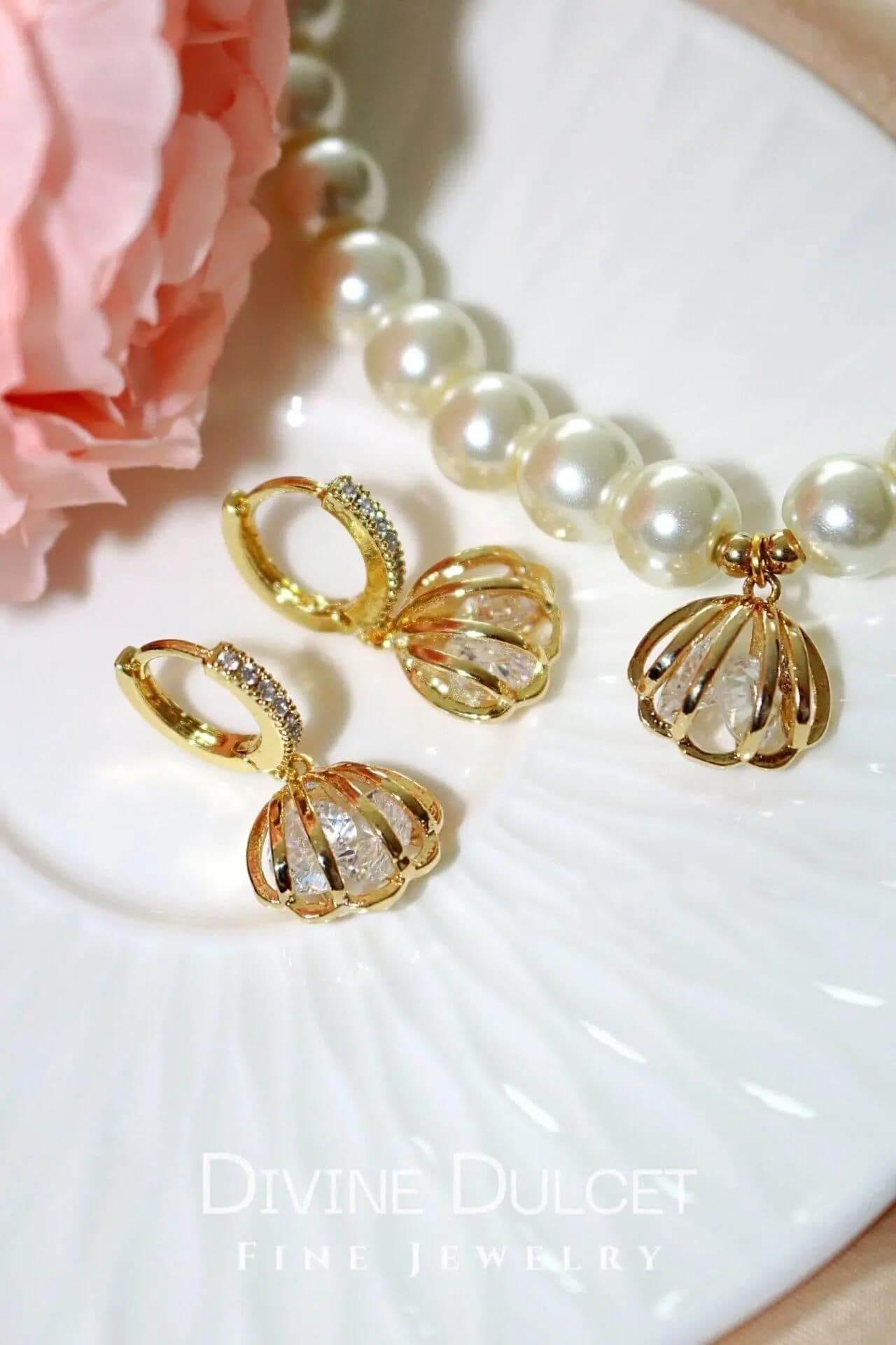 image-"Ocean Treasure" | 24K Czech Pearls Choker
