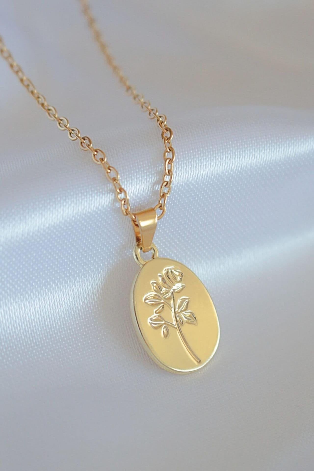 image-Bouquet de Roses 24K Floral Necklace
