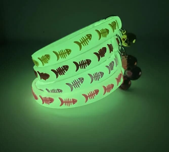 image-Luminous Cat Collar - Fluorescent Night Safety Bell