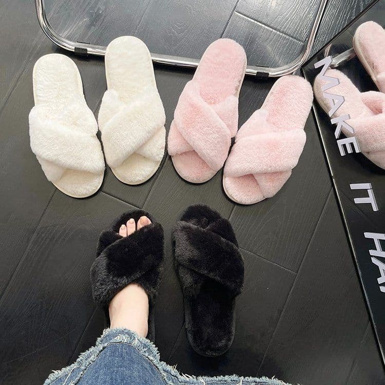 image-Women's Fur Slippers - Black Plush Open Toe