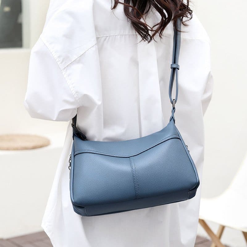 image-Beauty Bird Shoulder Bag - Black PU Dumpling Style