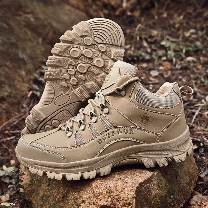 image-New 2022 winter outdoor hiking shoes cotton shoes snow boots men's large size Martin boots tooling men's shoes