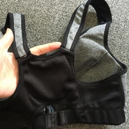 image-Large size front zipper sports bra without rims gathered yoga fitness shockproof running ladies underwear beauty vest