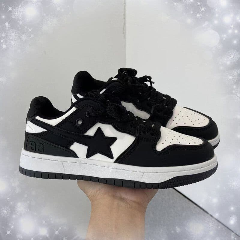 image-Dai Lulang Sneakers - Black/White Star Chic Sports Shoes, Unisex, Low Top, 44, TPR Sole