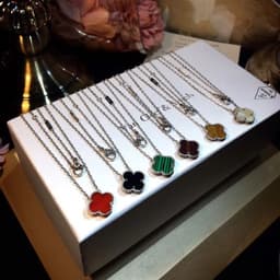 image-v gold 925 silver Fanjia four-leaf clover necklace high version women's thick plated 18k single flower pendant natural fritillary chalcedony