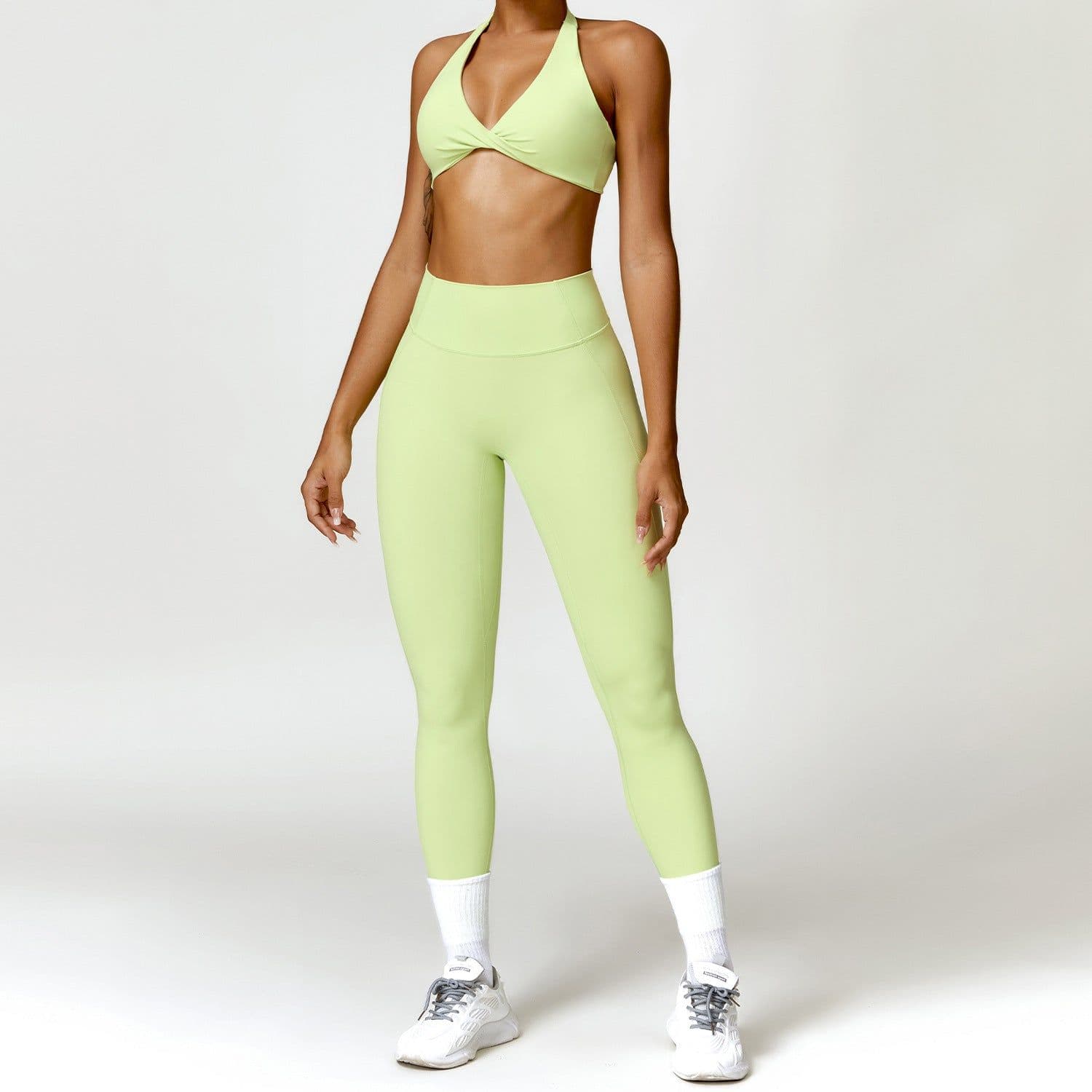 image-Zechuang Women's Yoga Set - Quick-Drying Fitness Sportswear
