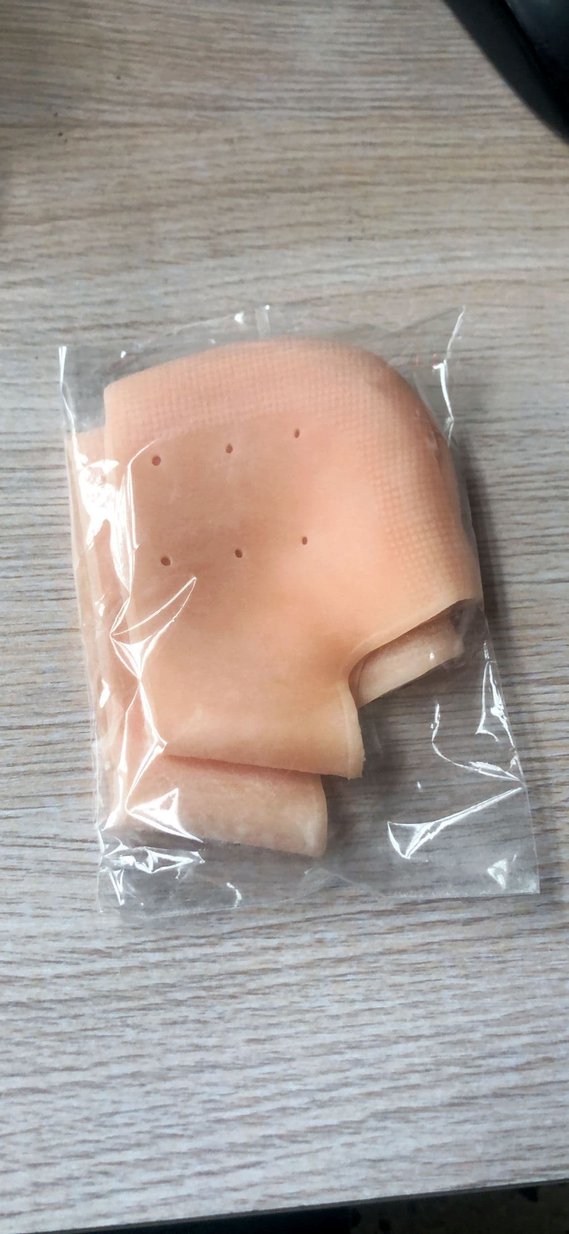 image-Silicone heel protector anti-slip anti-crack heightening set heel crack dry crack protection men and women pain anti-crack socks