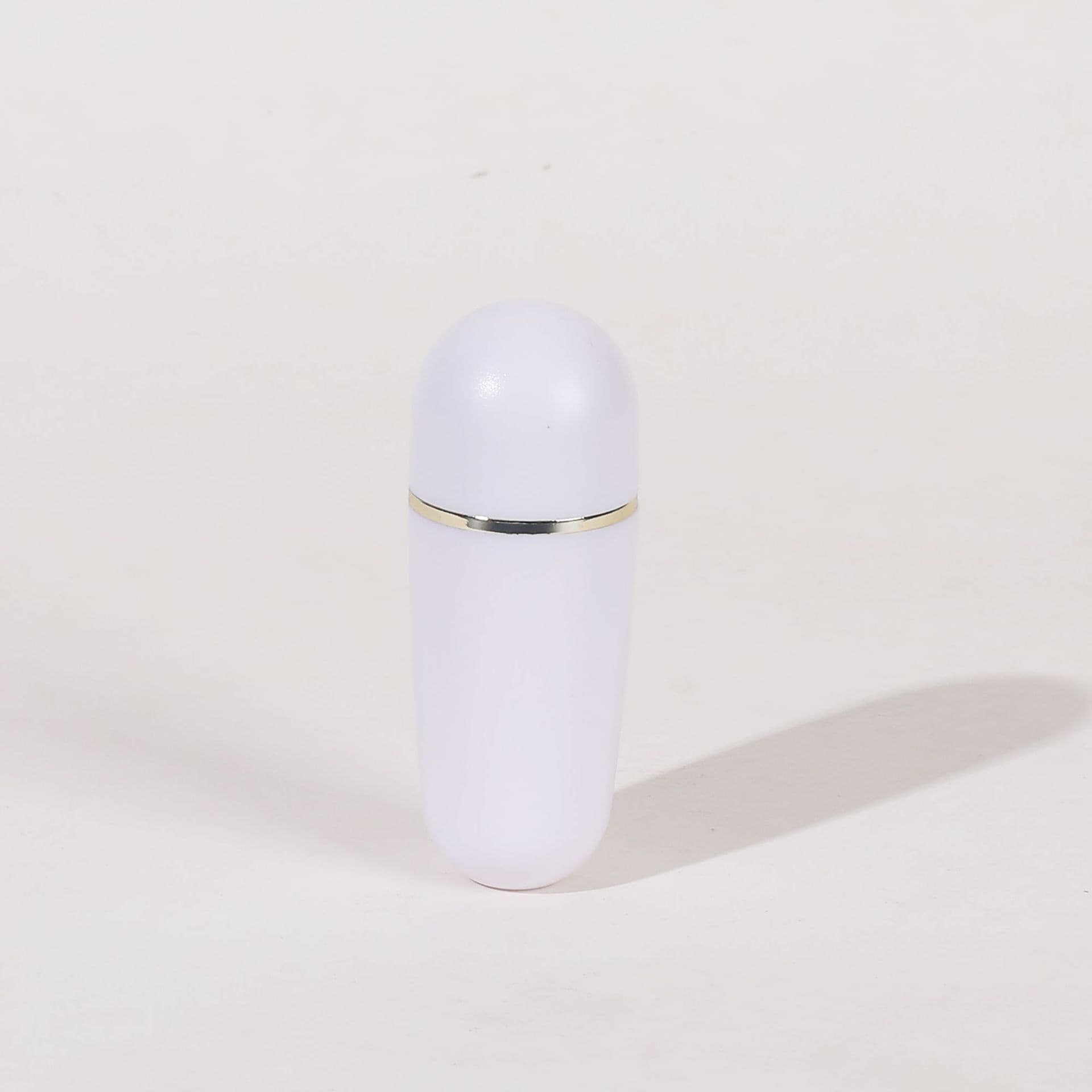 image-Volcanic Rock Oil-Absorbing Pore Shrinking Ball - Portable Beauty Tool