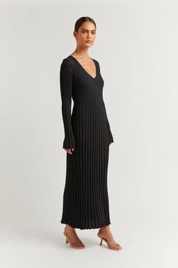 image-Knitted V-Neck Long Skirt for Women - 2023 Slim Fit