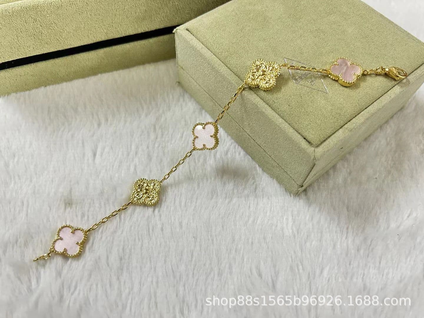 image-High-End Five-Flower Bracelet Rose Gold Clavicle Chain Thickened Electroplating Wholesale