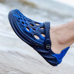 image-Croc Shoes Men's Summer New Couple Sandals Outdoor Leisure Baotou Slippers Seaside Wading Beach Shoes Coconut Style