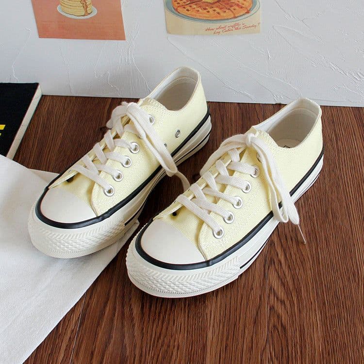 image-Triple vulcanization 1970s classic re-engraved low-cut color canvas shoes female students Korean version 2023 spring board shoes
