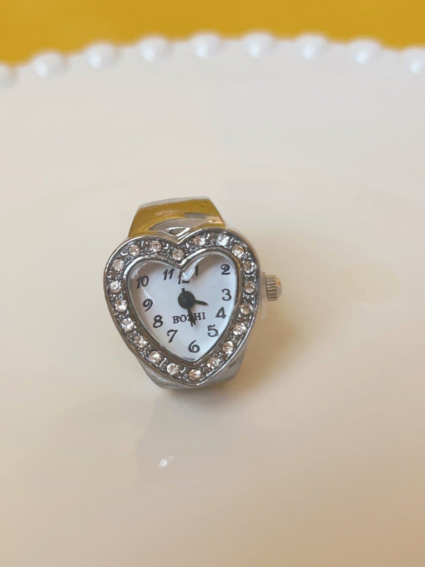 image-European Fashion Punk Watch Ring - Couples Mini Clock, Elastic, Retro (65 characters)