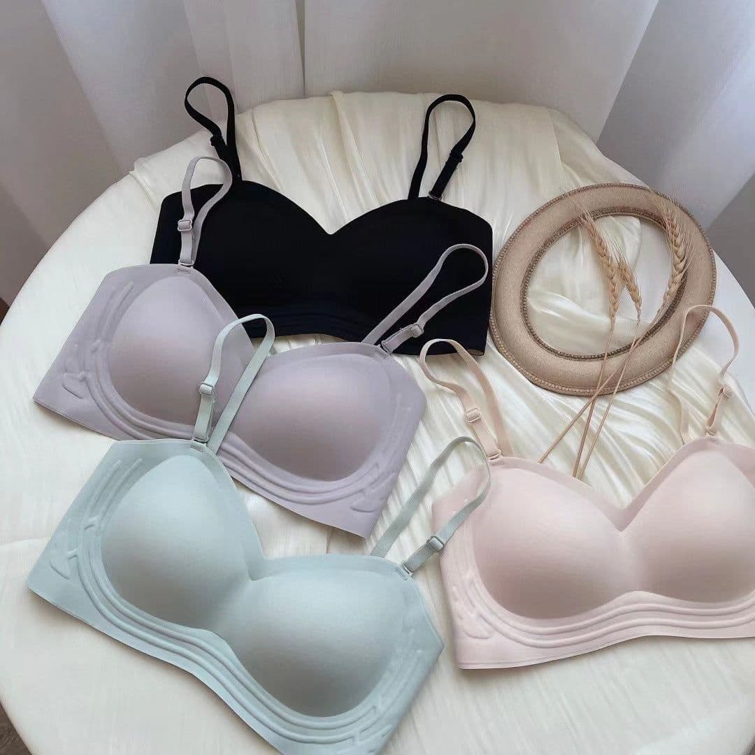 image-Off-Shoulder Seamless Push-Up Bra - White