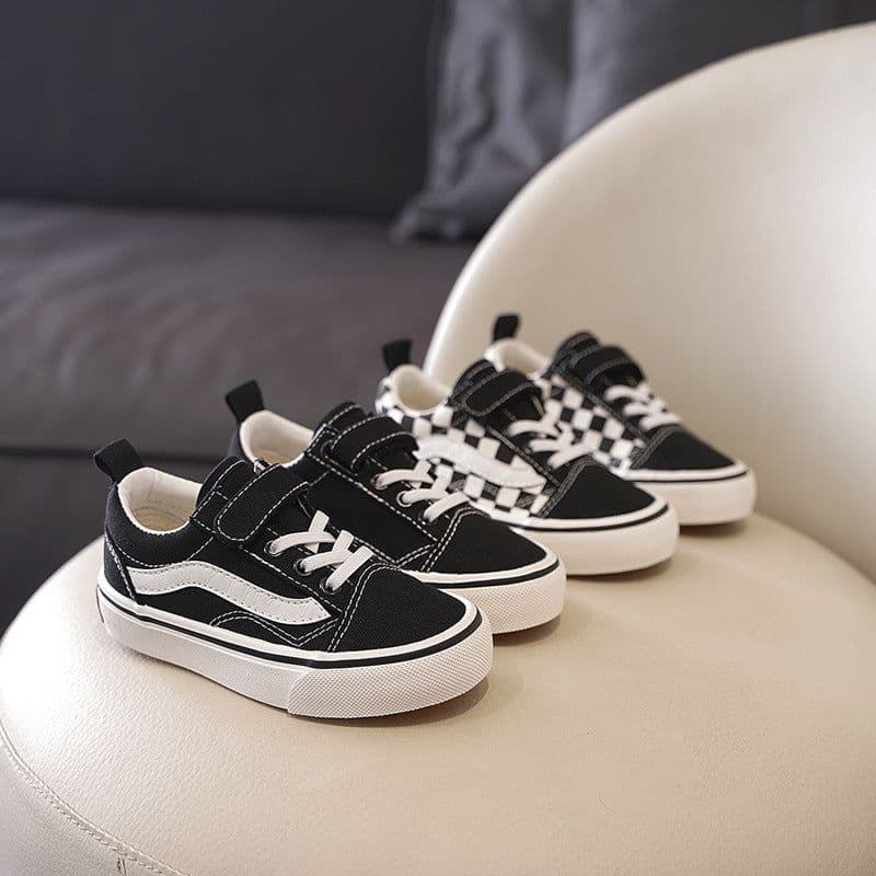 image-Little Laughing Duck Canvas Shoes - Kids 31-37