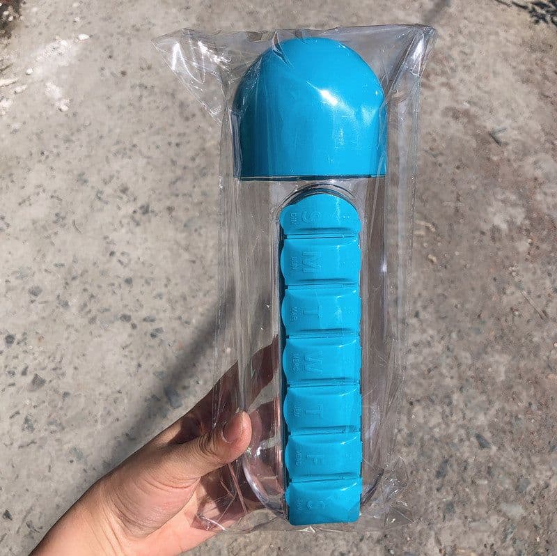 image-Multifunctional two-in-one creative water cup medicine box 7-day medicine box 7 compartments outdoor portable convenient water bottle medicine box cup
