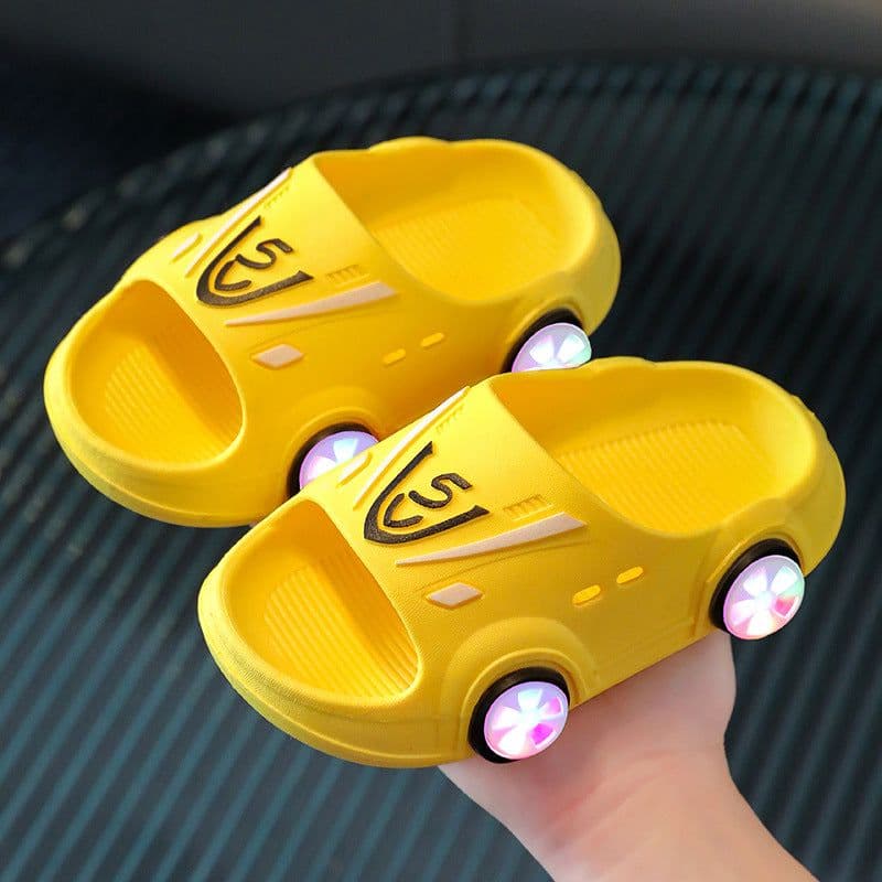 image-Kids' Cartoon Non-Slip Flip Flops - Pink Light Up, Size 36-37