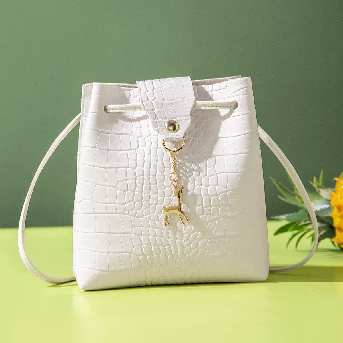 image-Women's 2021 PU Bucket Bag - White Sweet Style Shoulder Bag