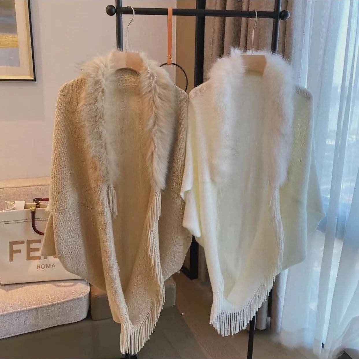 image-Women's Imitation Cashmere Shawl - Apricot Tassel Fur Collar