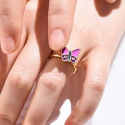 image-Adjustable Rotatable Five-Petal Flower Butterfly Ring - European Style