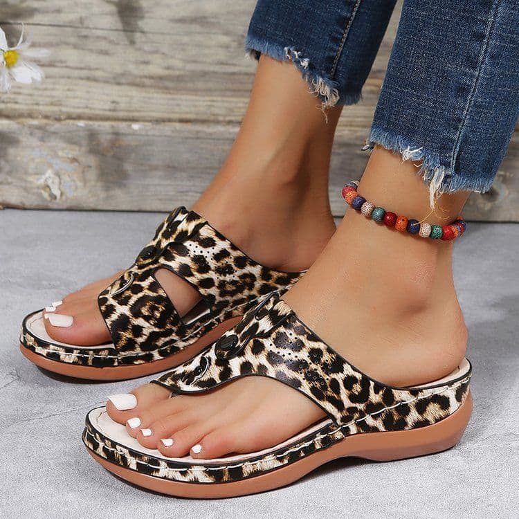 image-Leopard Print Split Toe Sandals Women Size 44