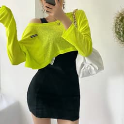 image-Women's Cropped T-Shirt - Long Sleeve Round Neck Loose Fit